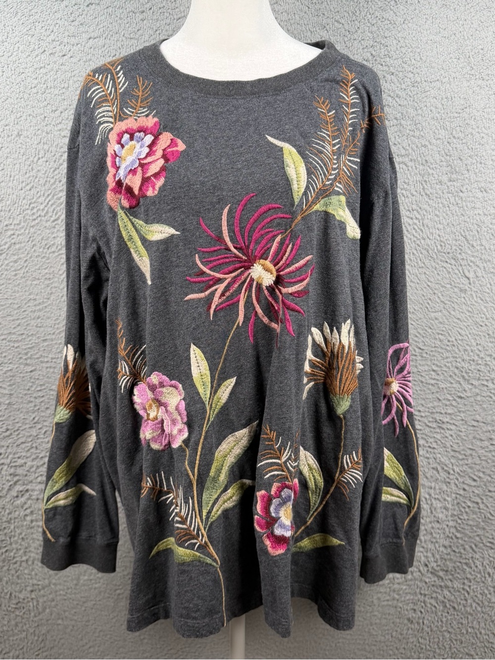 Johnny Was Meriah Seamed Top Womens XL Gray Embroidered Relaxed Long Sleeve Tee